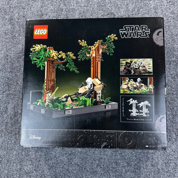 LEGO Star Wars Endor Speeder Chase Diorama Set 75353 Building Kit Retired - Picture 2 of 6